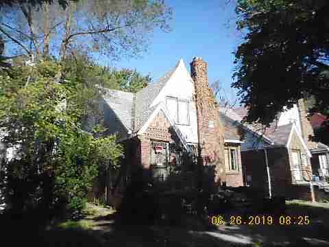 15839 Robson (5)_m.jpg